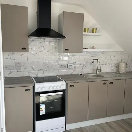 Grianan View Loft شقة Rockstown